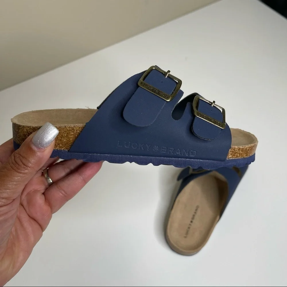 Lucky Brand looking stylish